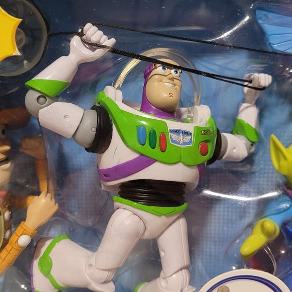 Toy Story 3 Super Sprint Woody, Zip Action Buzz Lightyear and Alien Playset BNIB - Picture 7 of 8